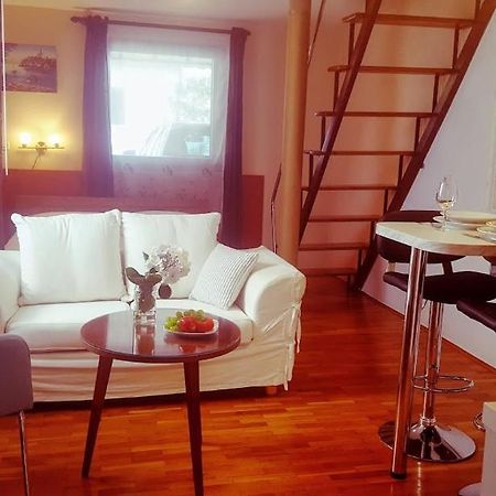 Appartamento Studio apartman Meli Porec Esterno foto