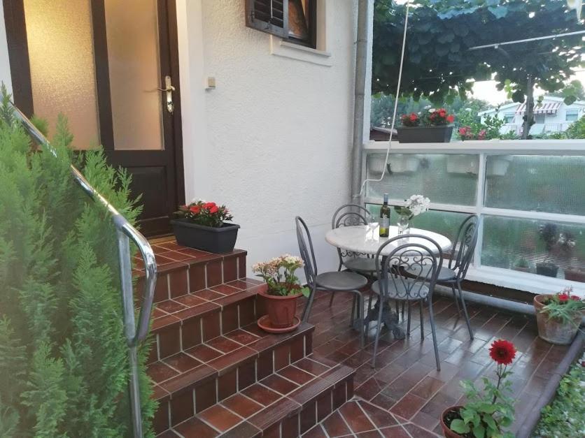Appartamento Studio apartman Meli Porec Esterno foto